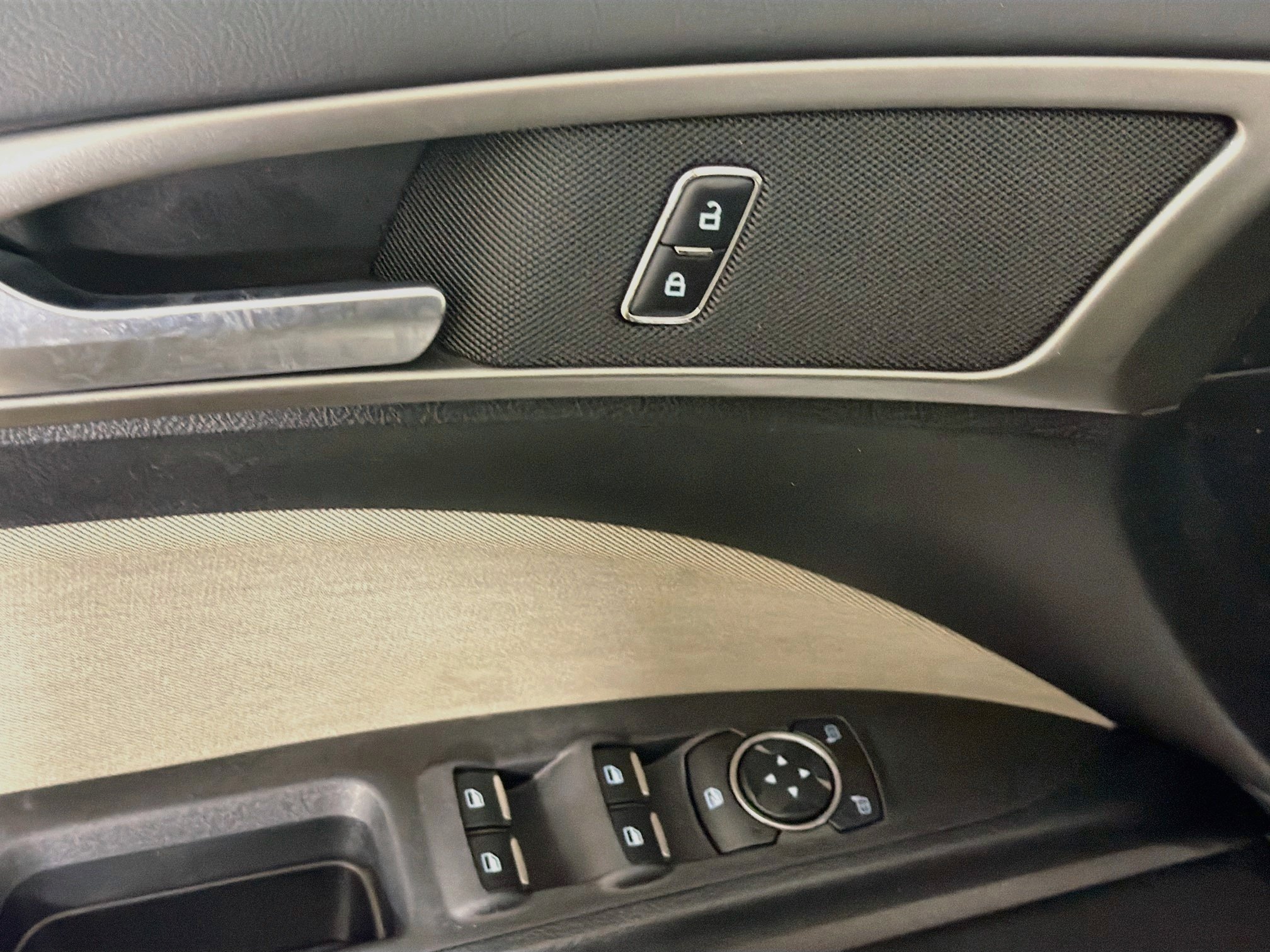 Used 2017 Ford Fusion S FWD image 15