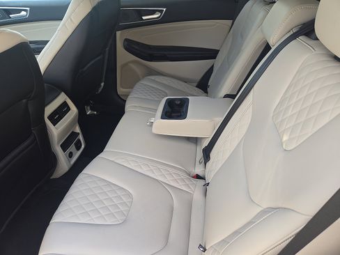 Certified 2024 Ford Edge Titanium image 14