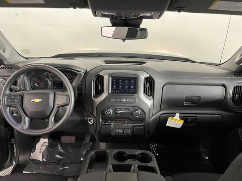 Used 2024 Chevrolet Silverado 1500 W/T w/ WT Value Package image 17