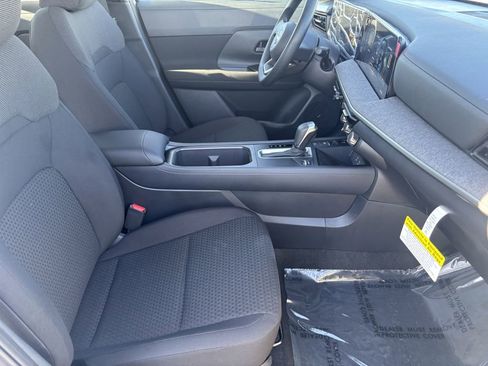 New 2026 Nissan Kicks S image 9