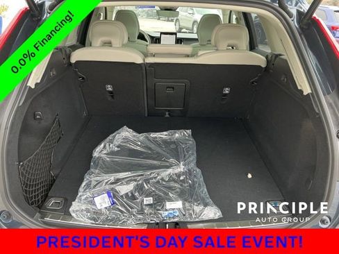 New 2026 Volvo XC60 B5 Ultra w/ Climate Package image 32