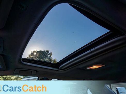 Used 2018 Toyota Corolla XLE image 23