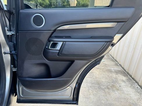 Used 2019 Land Rover Discovery HSE Luxury AWD/4WD image 24