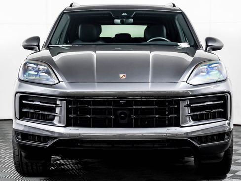 Certified 2024 Porsche Cayenne S w/ Premium Package Plus AWD/4WD image 7