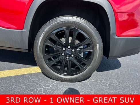 Used 2023 GMC Acadia SLE w/ Driver Convenience Package image 10