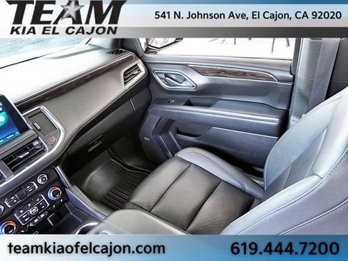 Used 2022 Chevrolet Suburban Z71 AWD/4WD image 24