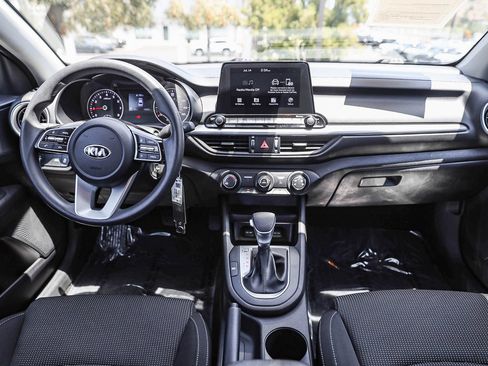 Used 2021 Kia Forte LXS FWD image 12