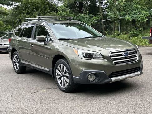Used 2017 Subaru Outback 2.5i Touring w/ Popular Package #5A AWD/4WD image 31