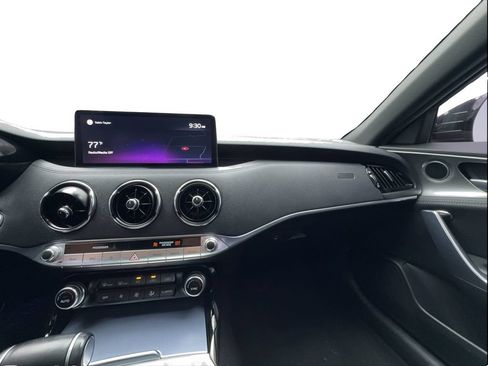 Used 2022 Kia Stinger GT1 RWD image 44