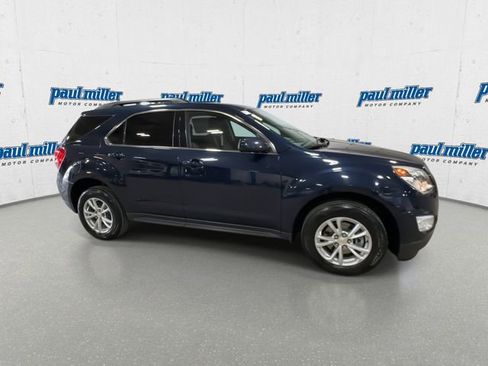 Used 2017 Chevrolet Equinox LT w/ Convenience Package image 13