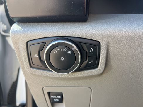 Used 2017 Ford F150 XL w/ Equipment Group 101A Mid AWD/4WD image 20