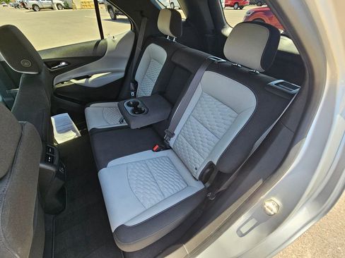 Used 2021 Chevrolet Equinox LS w/ LS Convenience Package FWD image 13