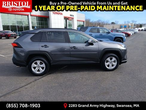 Used 2021 Toyota RAV4 XLE w/ Convenience Package image 8