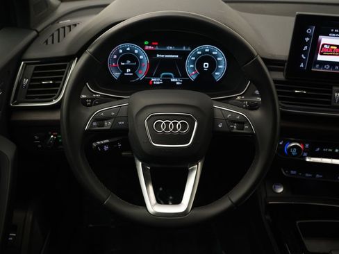 Used 2023 Audi Q5 2.0T Premium Plus w/ Premium Plus Package AWD/4WD image 9