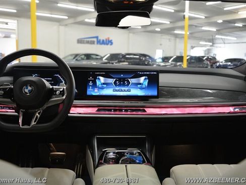 Used 2023 BMW 740i w/ Parking Assistance Package RWD image 26