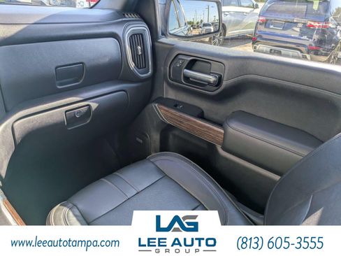 Used 2020 Chevrolet Silverado 1500 High Country w/ Technology Package AWD/4WD image 16