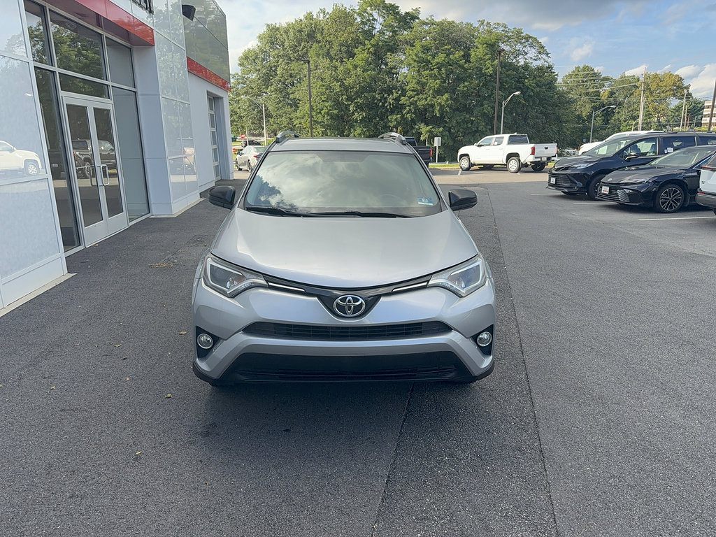 Certified 2016 Toyota RAV4 LE FWD image 3
