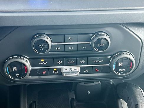 New 2025 Ford Bronco Big Bend w/ Black Diamond Package image 16