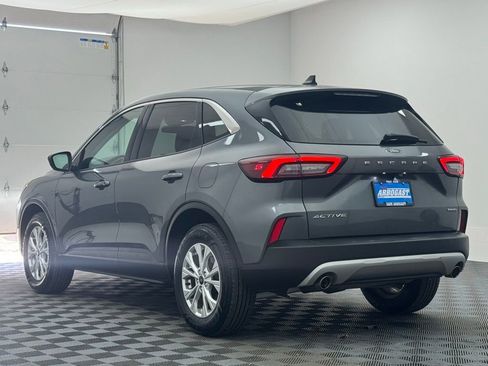 Used 2023 Ford Escape Active image 11