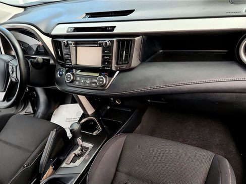 Used 2018 Toyota RAV4 XLE image 16