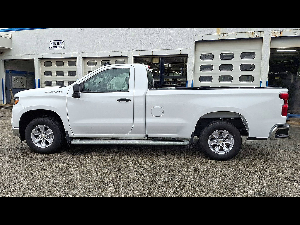 Certified 2025 Chevrolet Silverado 1500 W/T RWD image 5