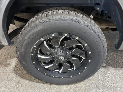 Used 2018 Ford F150 Platinum w/ Equipment Group 701A Luxury AWD/4WD image 29