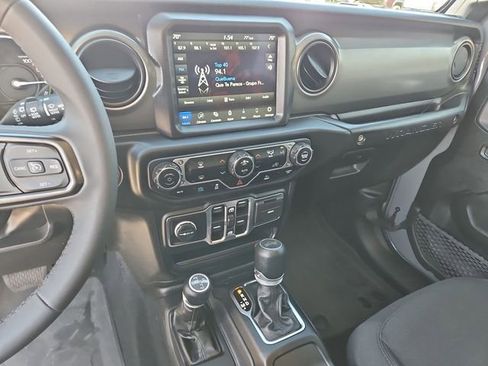 Used 2023 Jeep Wrangler Unlimited w/ 8.4" Radio Group image 11