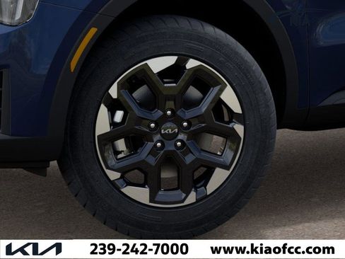New 2026 Kia Sorento S image 9
