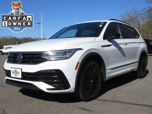 Used 2022 Volkswagen Tiguan SE R-Line AWD/4WD image 1