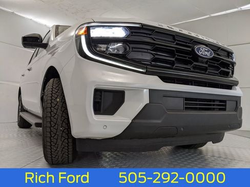 New 2025 Ford Expedition Active image 28