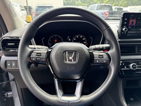 Used 2024 Honda Pilot Touring image 24