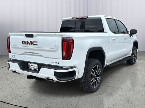 Used 2025 GMC Sierra 1500 AT4 w/ AT4 Premium Package AWD/4WD image 5