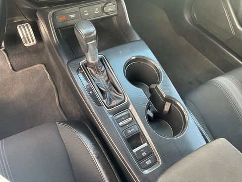Used 2025 Honda Civic Sport image 15