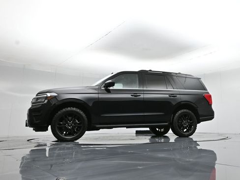 Used 2022 Ford Expedition XLT image 55