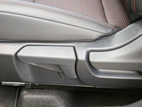 Used 2026 Nissan Kicks SR w/ Illumination Package image 17