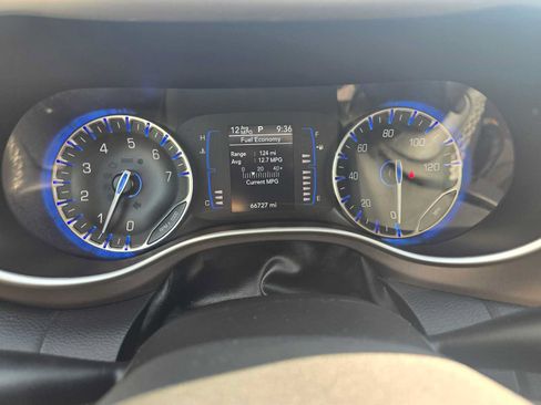 Used 2023 Chrysler Voyager LX FWD image 25