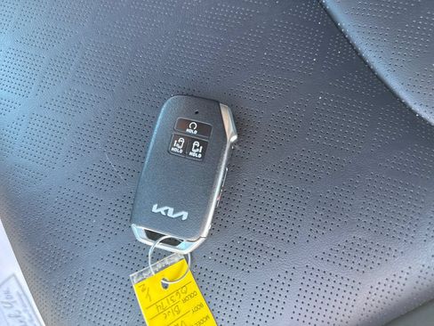 Used 2022 Kia Carnival SX FWD image 32