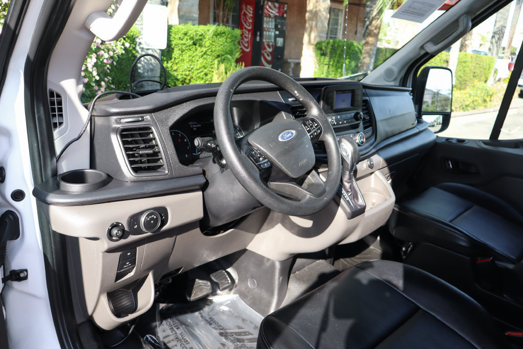 Used 2024 Ford Transit 250 148 Medium Roof RWD image 25