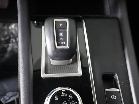 Used 2024 Mitsubishi Outlander SE image 47