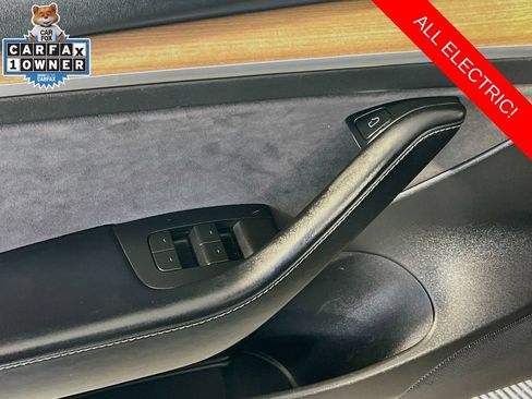 Used 2021 Tesla Model 3 Standard Range Plus RWD image 19
