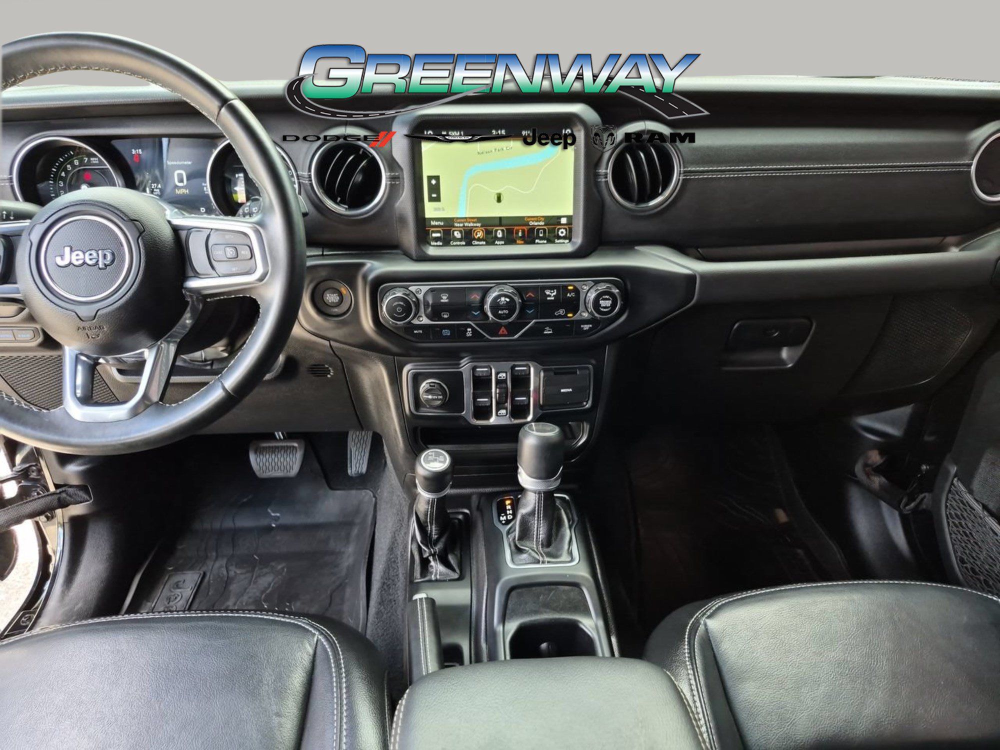Used 2022 Jeep Wrangler Unlimited Sahara AWD/4WD image 10