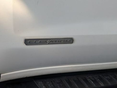 Used 2022 GMC Sierra 1500 Elevation image 5