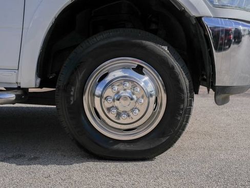 Used 2014 RAM 3500 Tradesman w/ Chrome Appearance Group AWD/4WD image 5