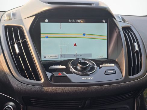 Used 2018 Ford Escape Titanium AWD/4WD image 15