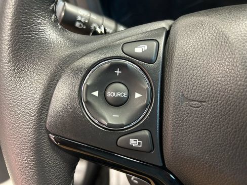 Used 2021 Honda HR-V Sport image 11