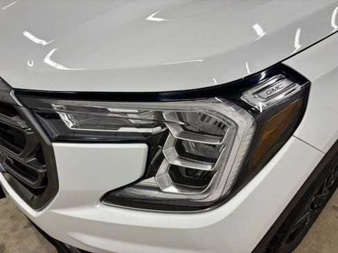 Used 2024 GMC Terrain AT4 w/ LPO, Floor Liner Package AWD/4WD image 8