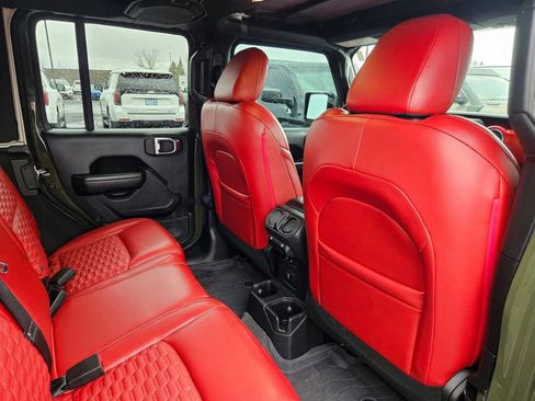 Used 2023 Jeep Wrangler Unlimited Rubicon w/ Cold Weather Group image 40