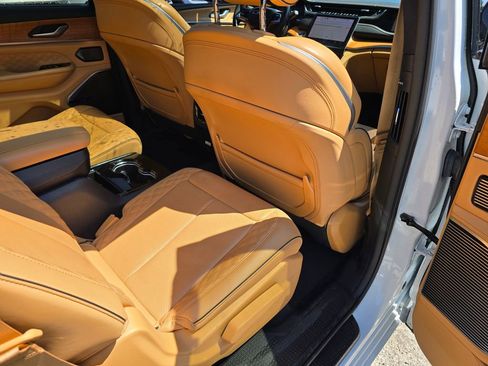 Certified 2022 Jeep Grand Cherokee L Summit image 42