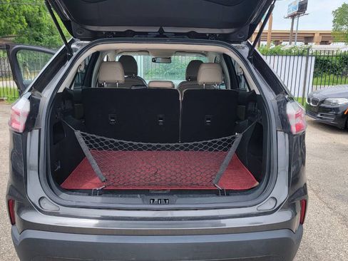 Used 2019 Ford Edge SE FWD image 31