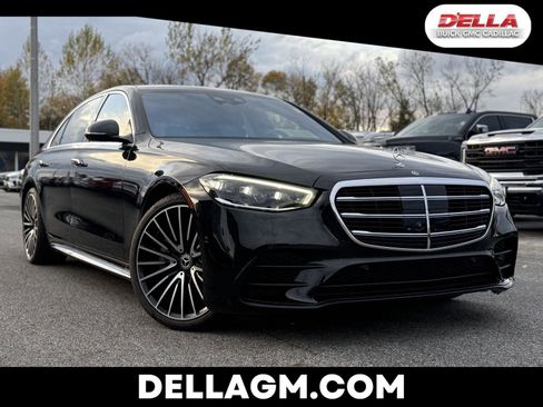 Used 2022 Mercedes-Benz S 580 4MATIC Sedan image 1